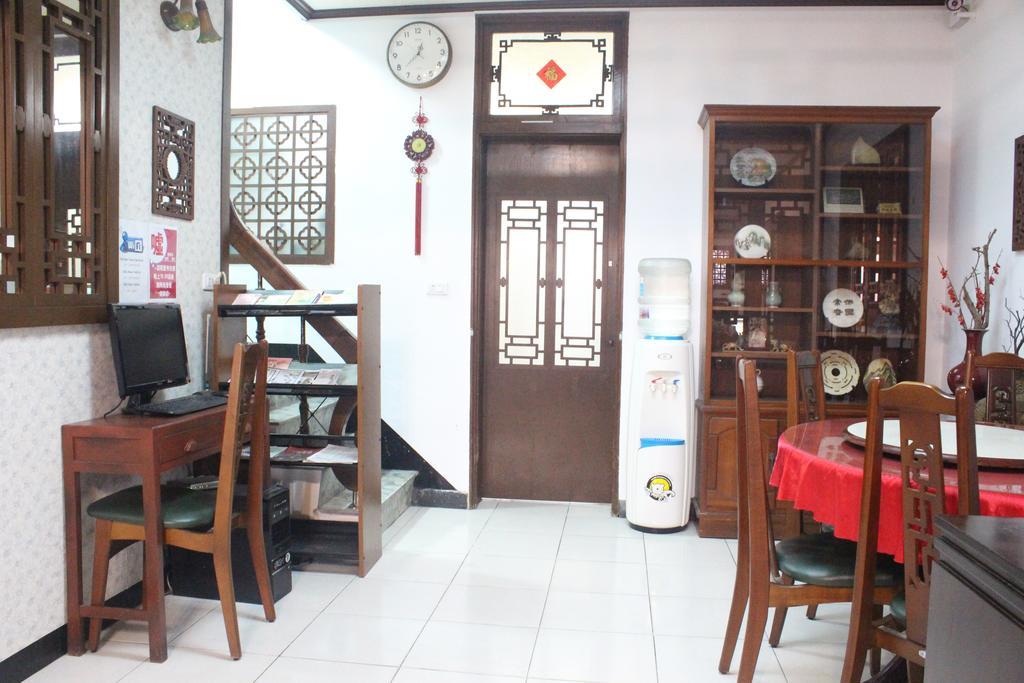 Tainan Travel Inn - Chenggong Univ. Exteriér fotografie